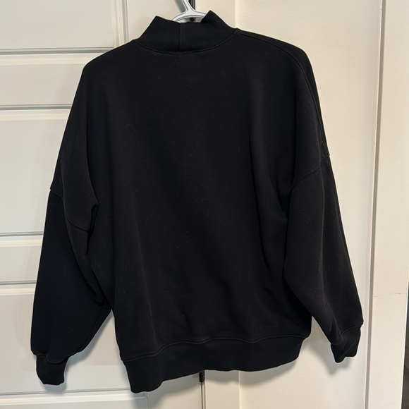 Aritzia turtleneck - Picture 2 of 3
